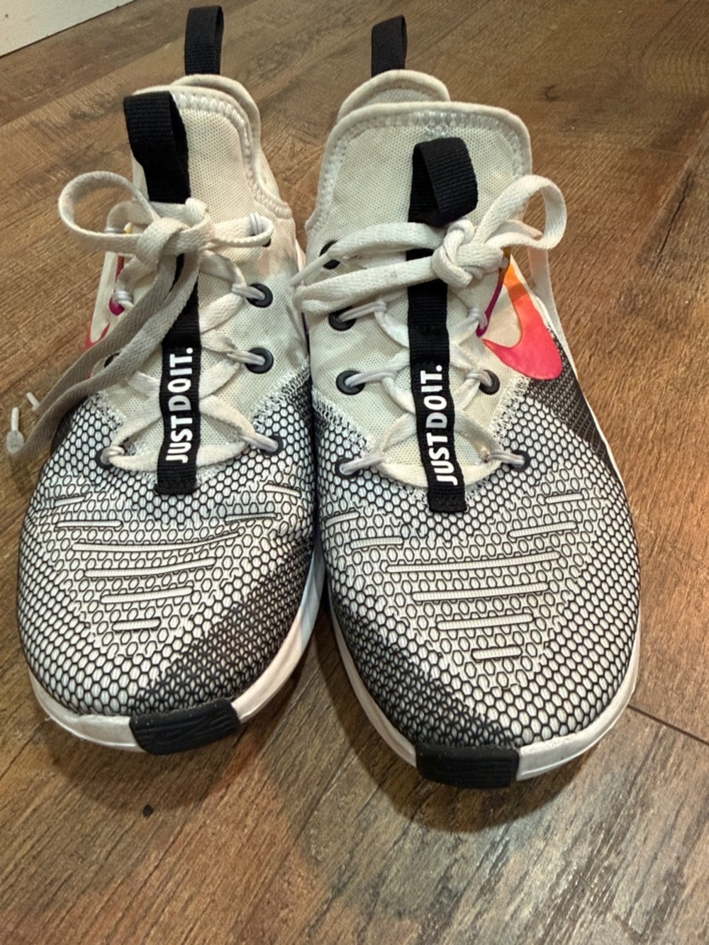 Nike White and Black Sneakers with Pink-Orange Swoosh - Picture 3 of 4
